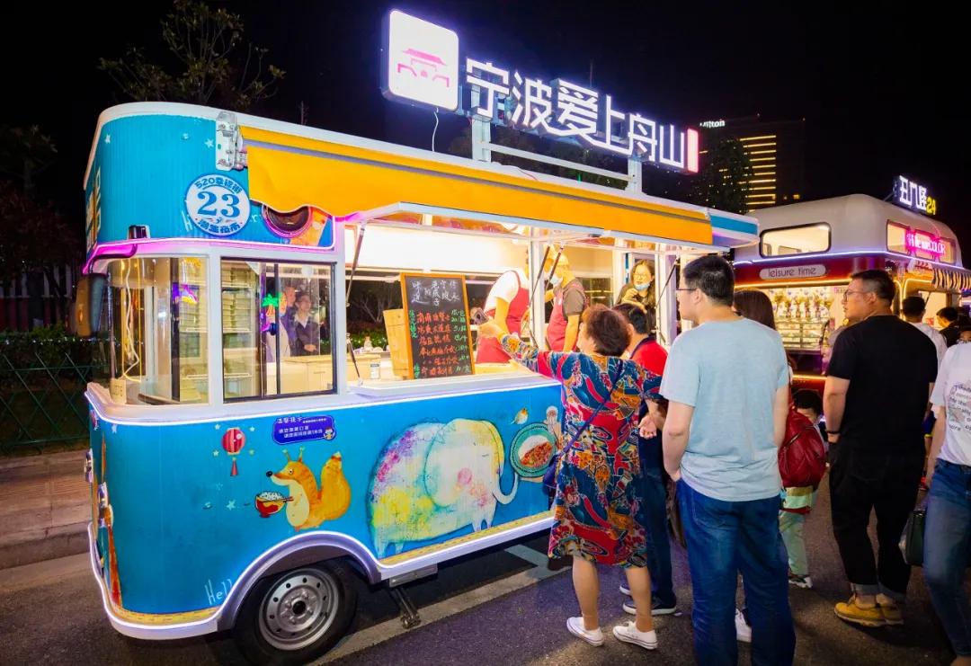 海口希尔顿酒店海鲜自助餐费用 (希尔顿海岛度假放松)