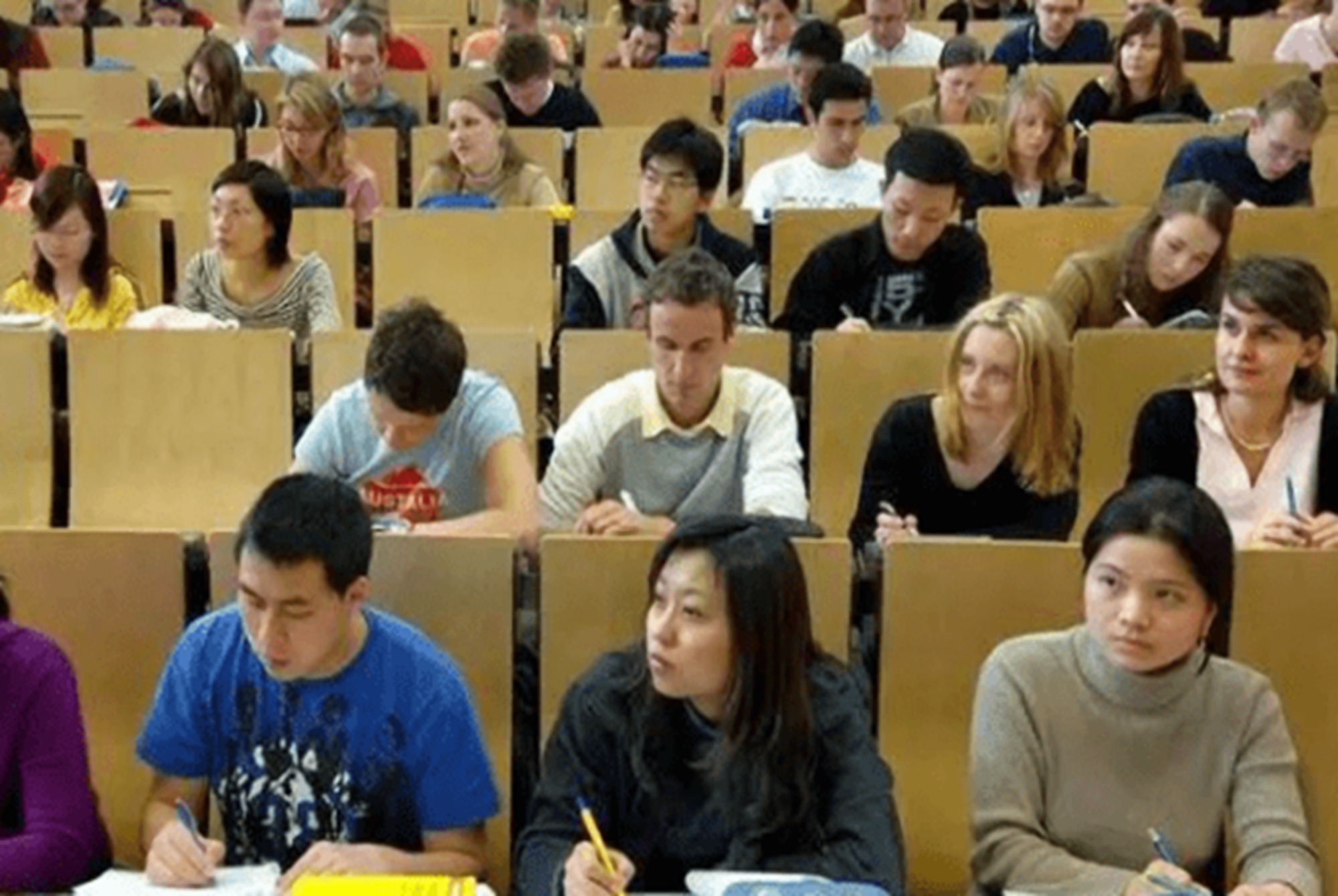 在国外的中国留学生的感受,中国留学生在德国教授心中的感受