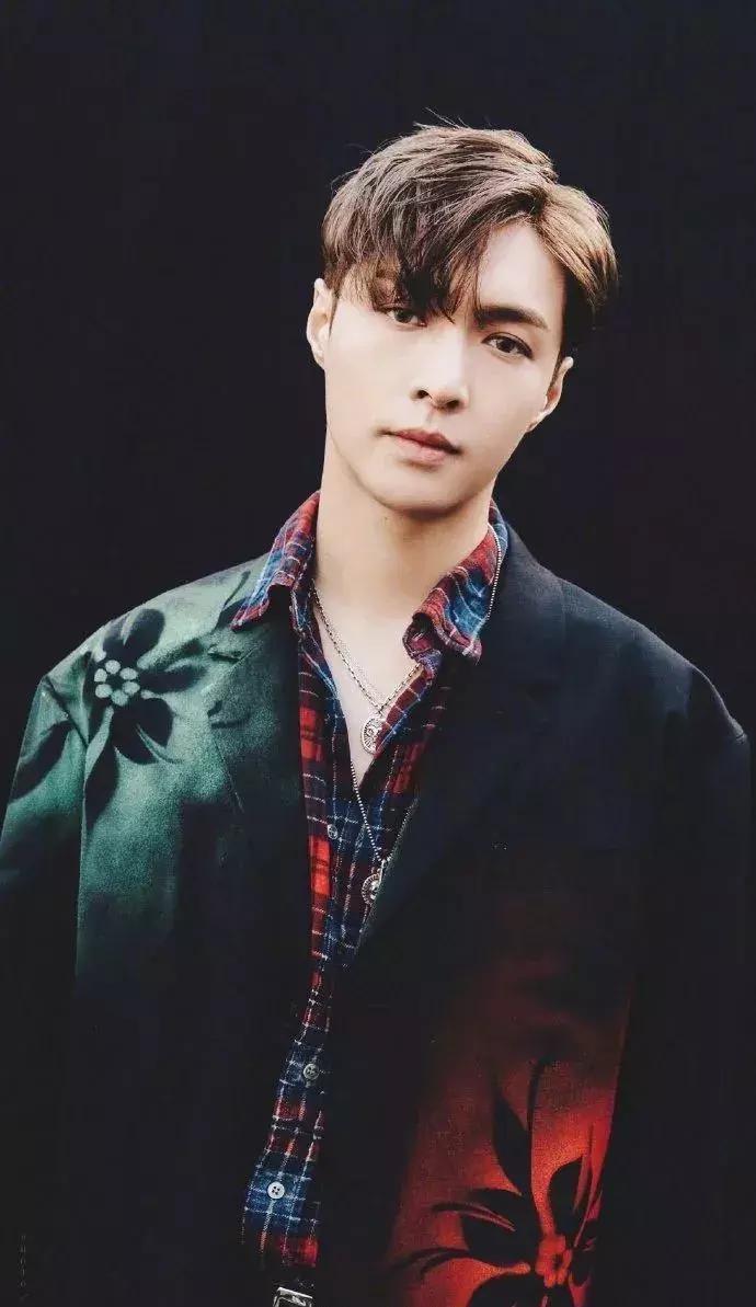 打榜不如王鸥，应援不如王俊凯，你连追星都输给了你的爱豆……