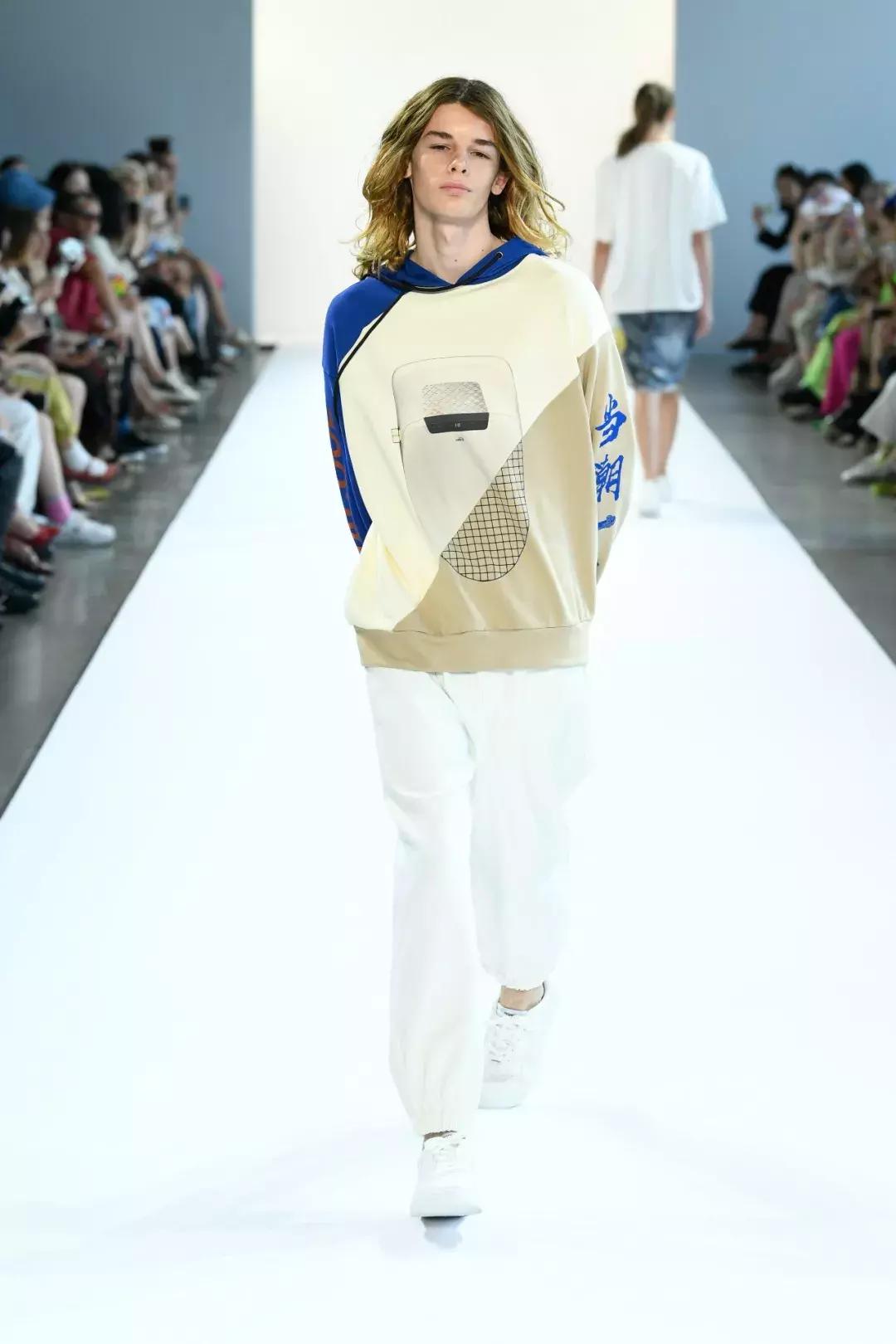 玩转2019上海时装周,玩转时装周t台潮元素