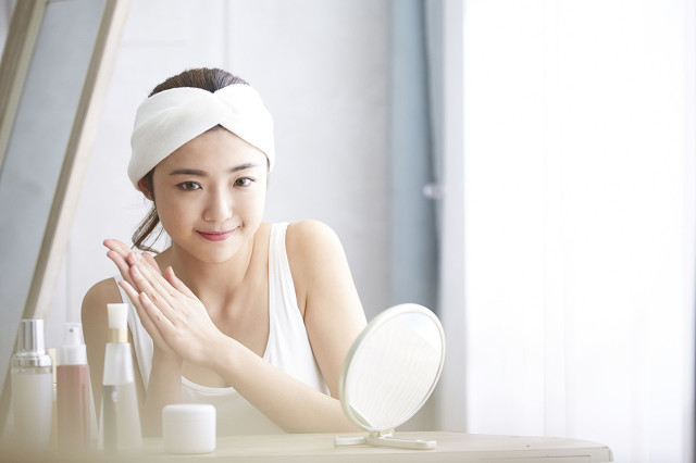 精华液的正确使用方法和步骤,精华液的正确使用方法是怎样的呢