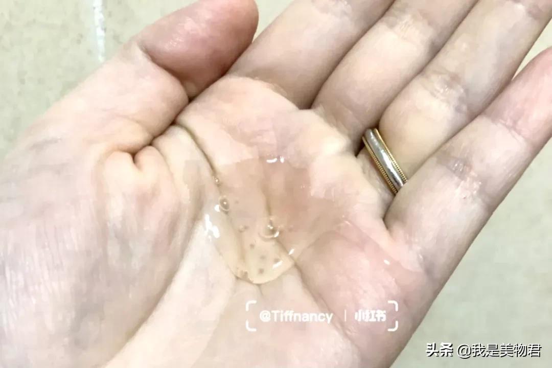 用什么洗发水既能去油又能蓬松,头发炸毛适合什么洗发水