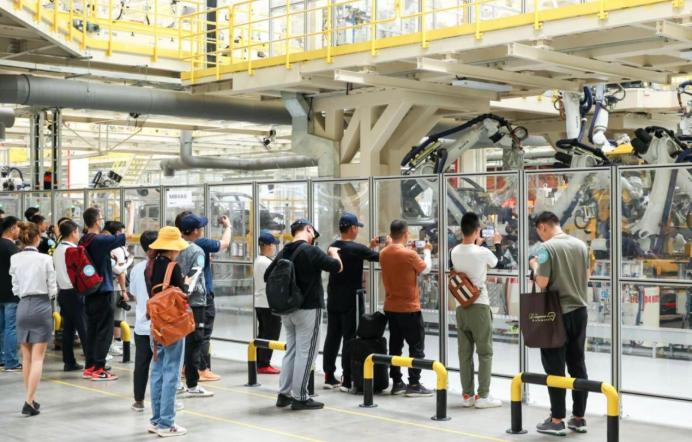 第四代帝豪提示网络异常是咋回事,第四代帝豪为什么没网