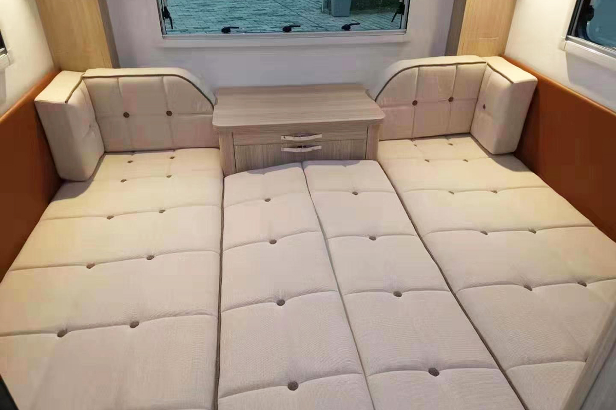 国内公认最好的三款拖挂房车价格,国产最新款可上路双轴拖挂房车