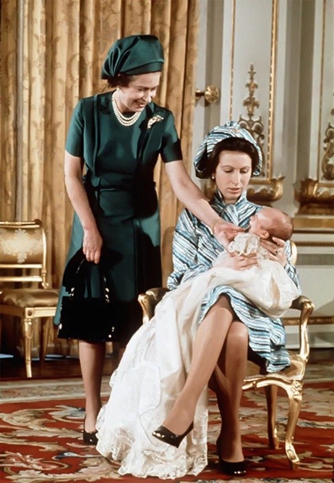 安妮公主刁难戴安娜,安妮公主被骂