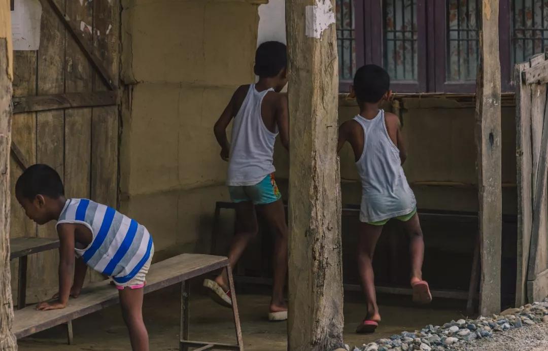 *局骗**和微笑,3000元带你体验双面尼泊尔