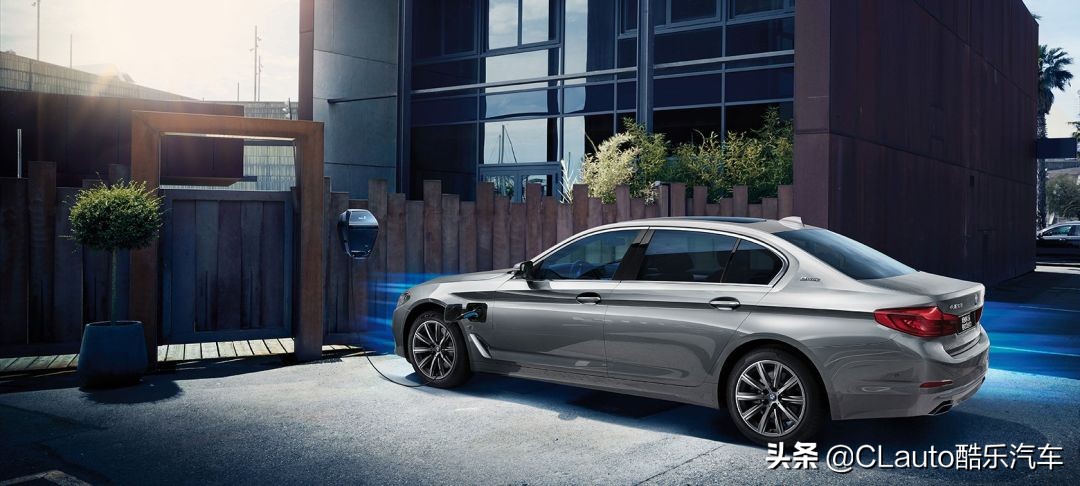 蔚来es6和宝马530le混动哪个好,宝马530le怎么看油耗