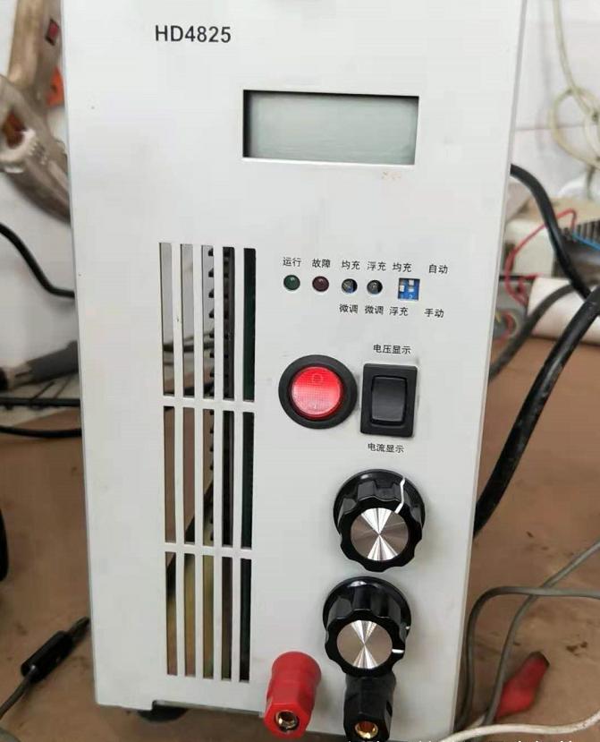 磷酸铁锂做三轮车电池,给电动三轮做一个磷酸铁锂电池