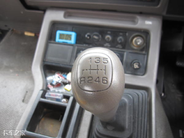 五十铃630轻型卡车,日本五十铃全驱6x6