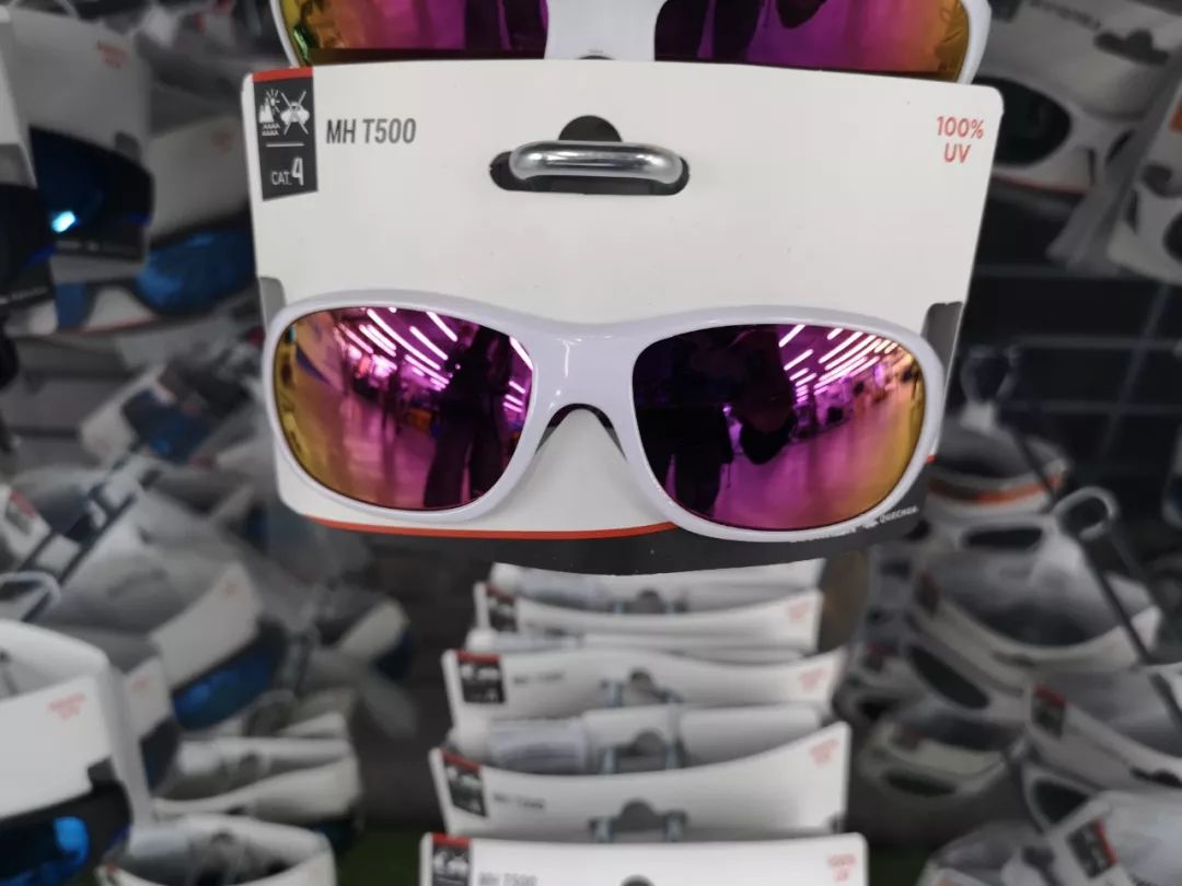 给娃挑太阳镜,孩子怎么选墨镜