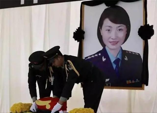 余旭墓碑,空军女英烈余旭视频