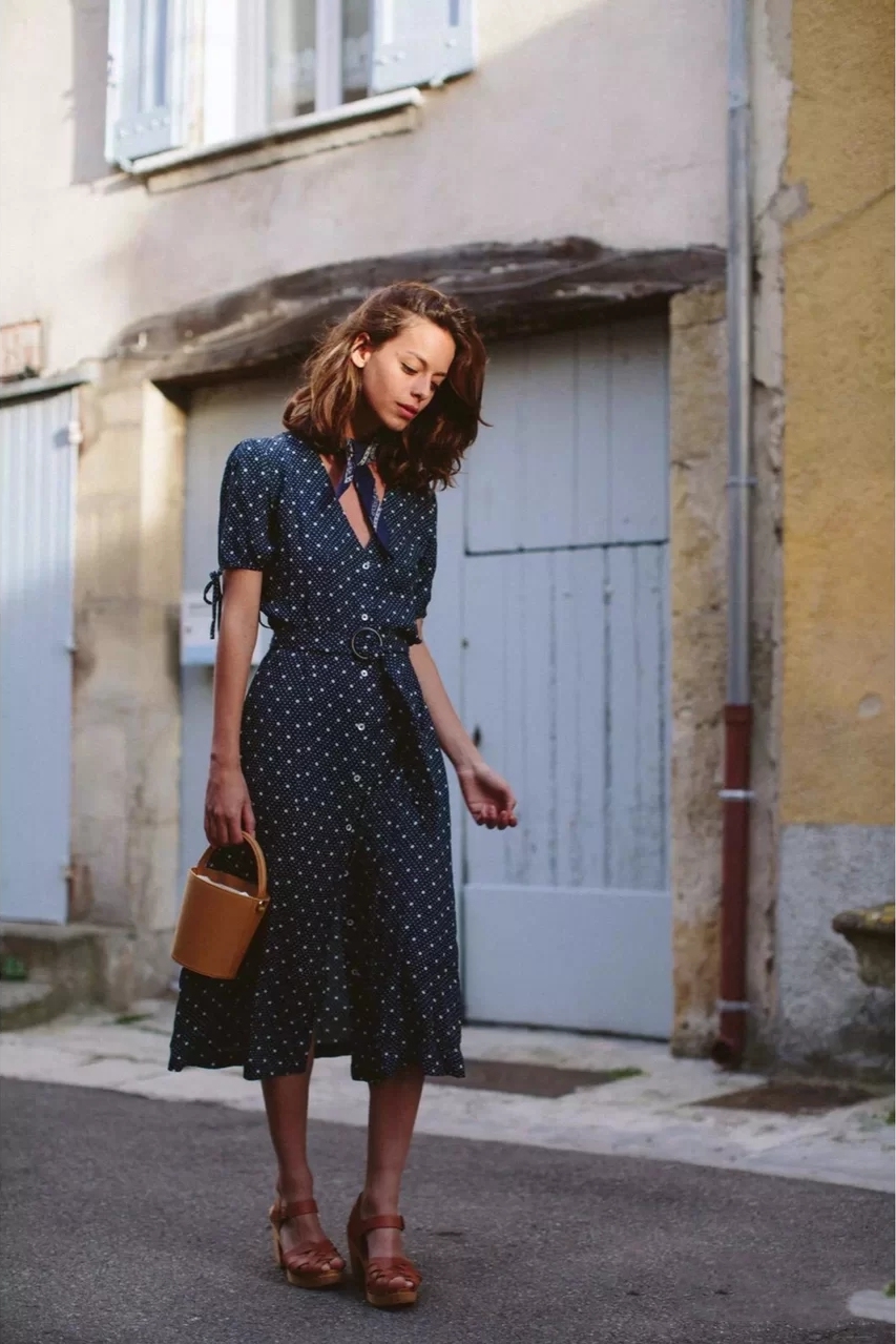 明明不矮为什么看起来腿又短又瘦,明明身高不高但有人觉得很高