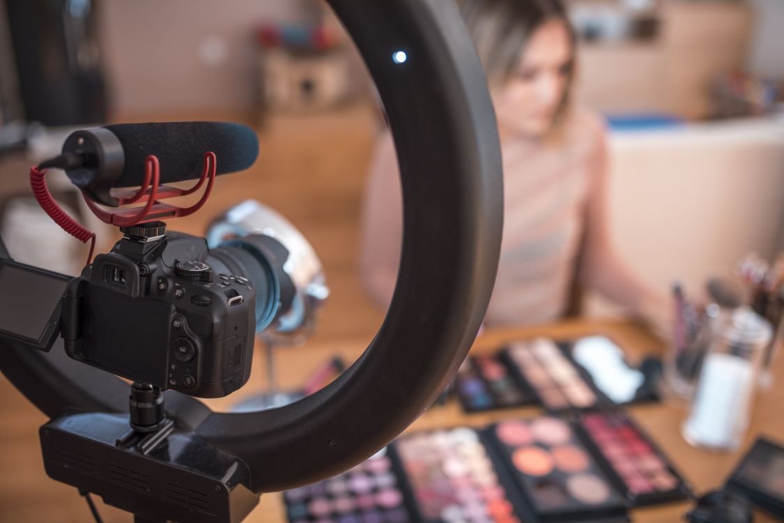 没有一个播品牌，能逃离大主播