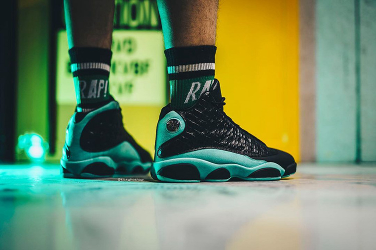 aj1和yeezy哪个值得入手 (aj1和yeezy哪个值得买)