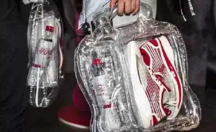 可口联名可乐,g-shock可口可乐联名