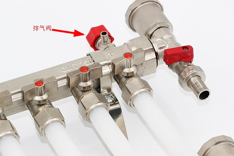 壁挂炉供暖水怎么泄压,壁挂炉供暖注水方法