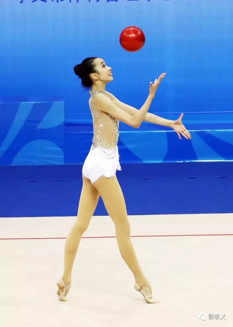 孝义人家门口的艺术体操盛会大赏！近距离感受“地毯上的芭蕾”~~