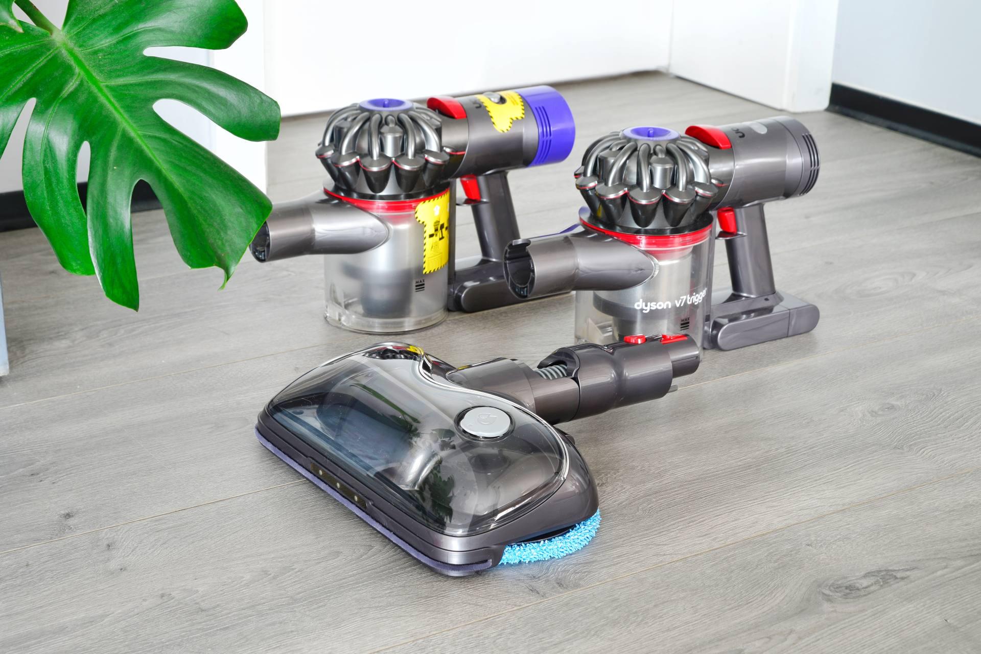 戴森宠物刷,小狗旋转地擦和戴森通用么