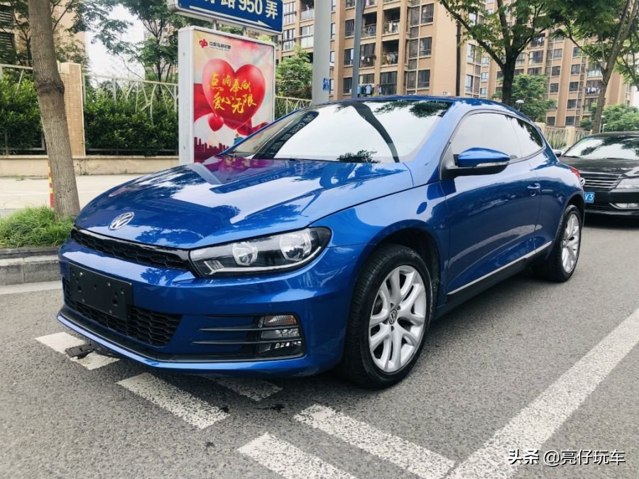 大众小钢炮尚酷启动视频,全新款大众尚酷惊艳亮相了