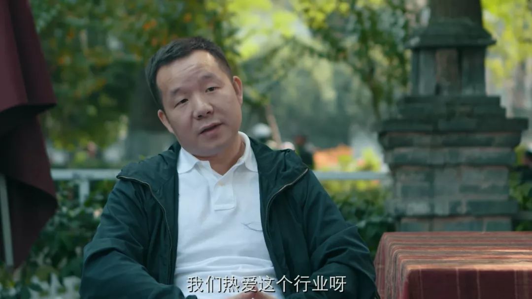 职场真香定律：一边骂娘，一边热爱