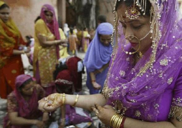 印度可以露肚脐不能露大腿,印度露肚脐