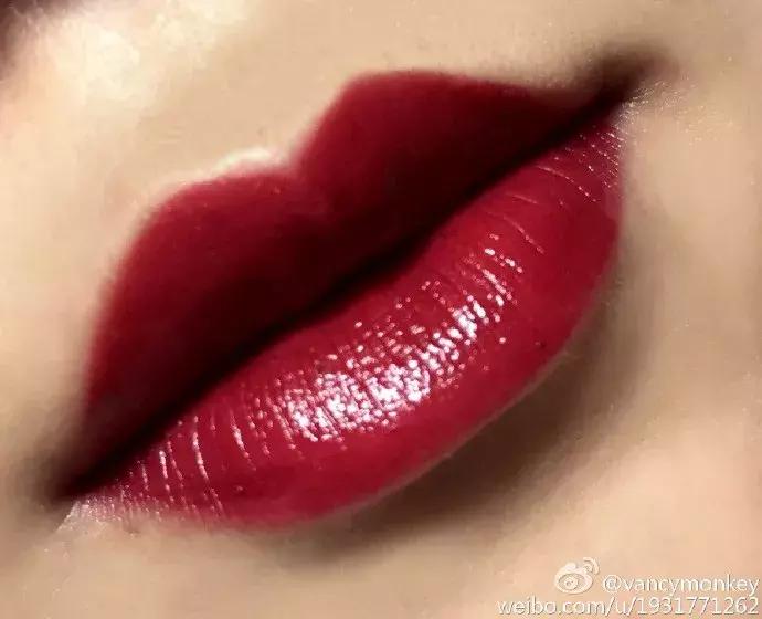 刘雯的口红颜色,刘雯用的口红什么颜色