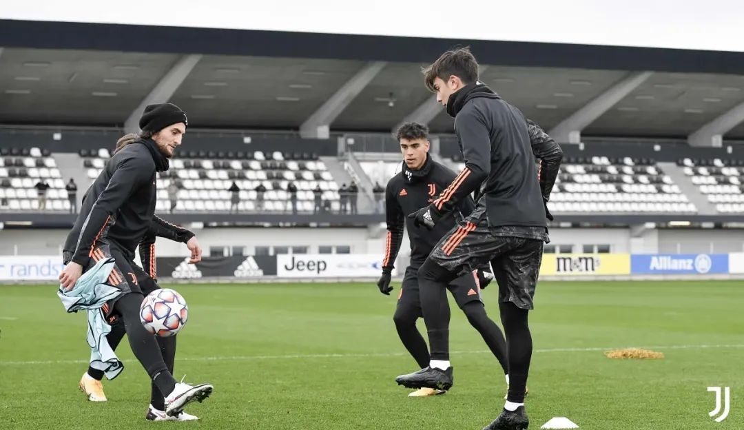 布冯重返意大利国家队,博格巴vs布冯