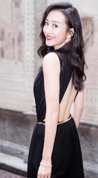 王鸥成名前演的角色,女明星王鸥的经历