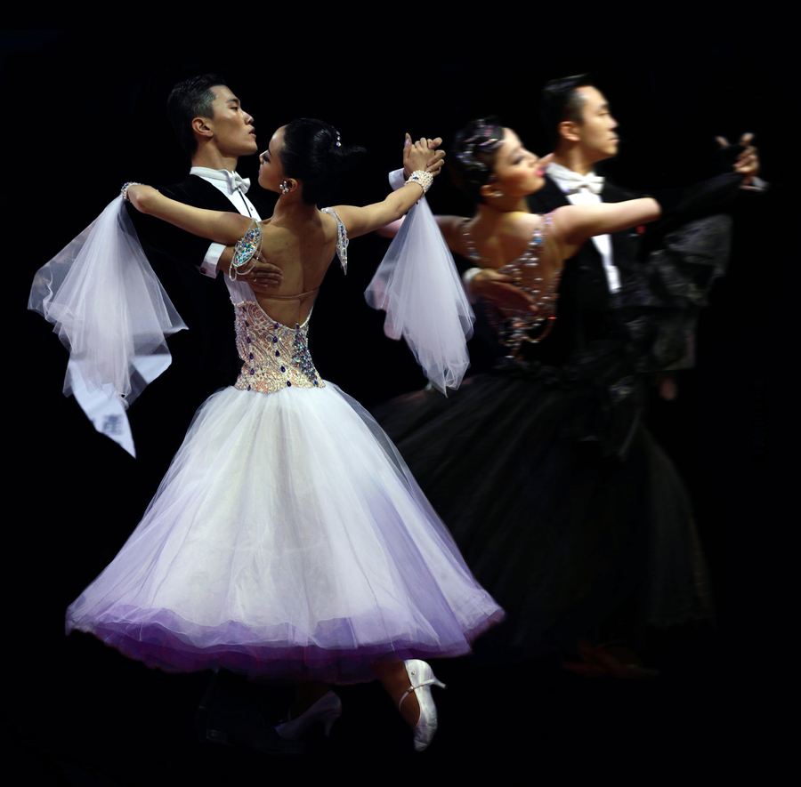 中老年学习舞蹈的情况有哪些,中老年学舞蹈的基础训练有哪些