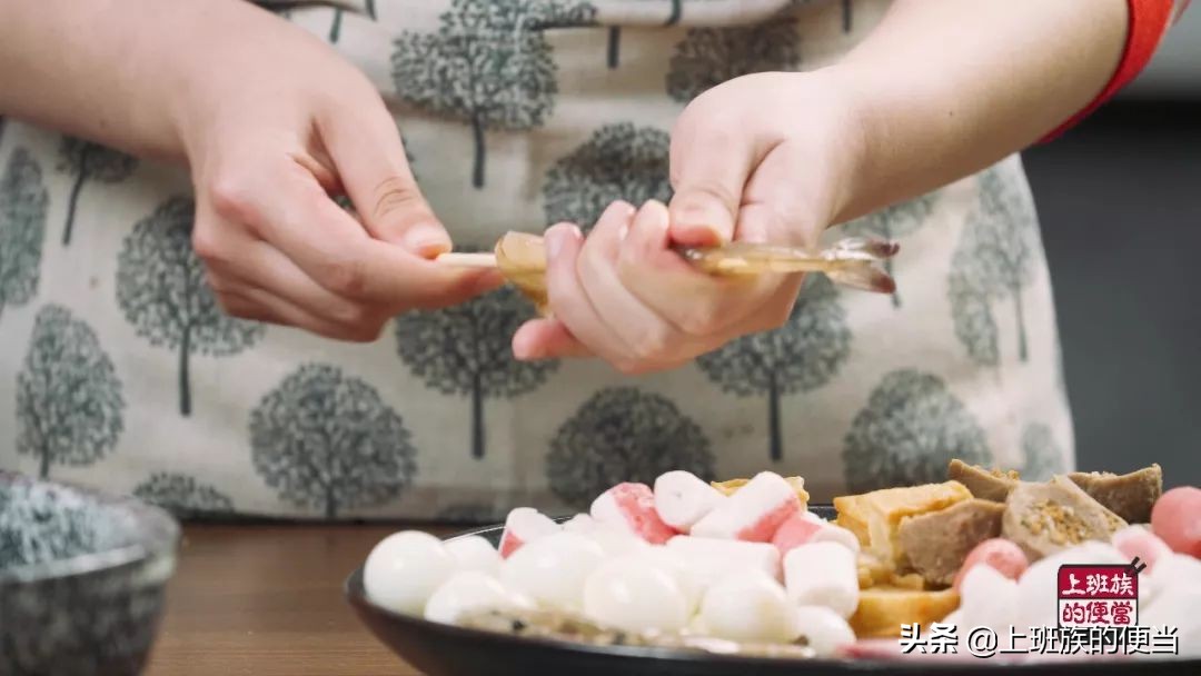 超简单的冷锅串串的做法,冷锅串串的家常做法及配方