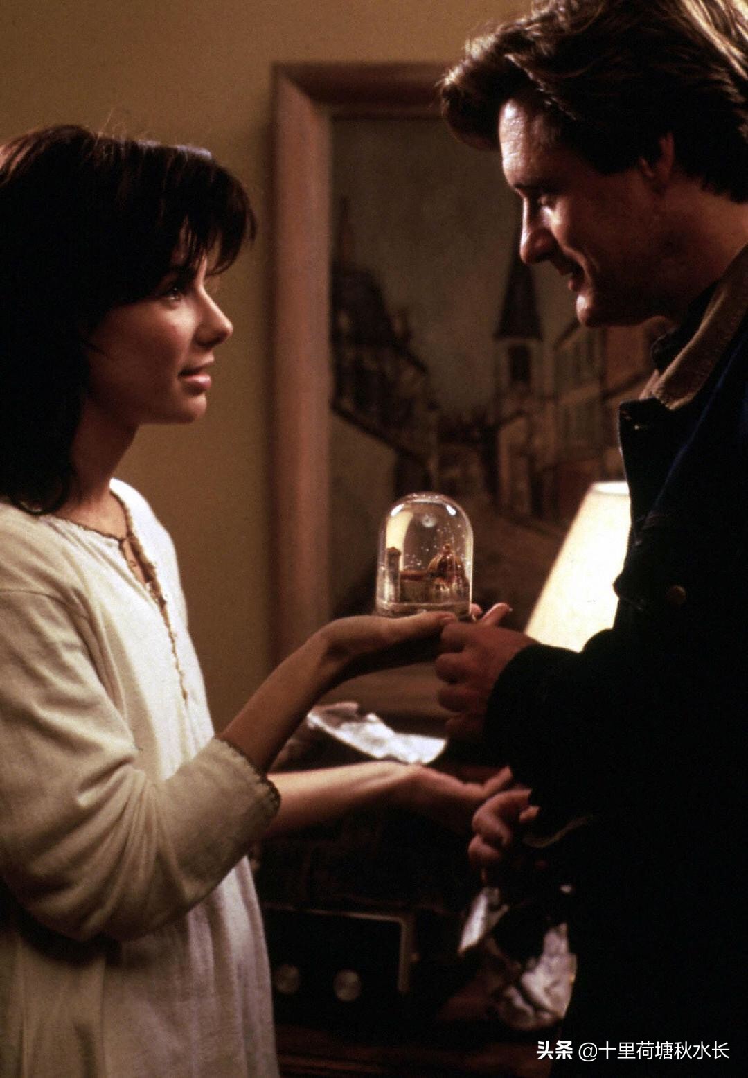 爱情从来都是藏不住的，露西和杰克的感情在了解中水到渠成