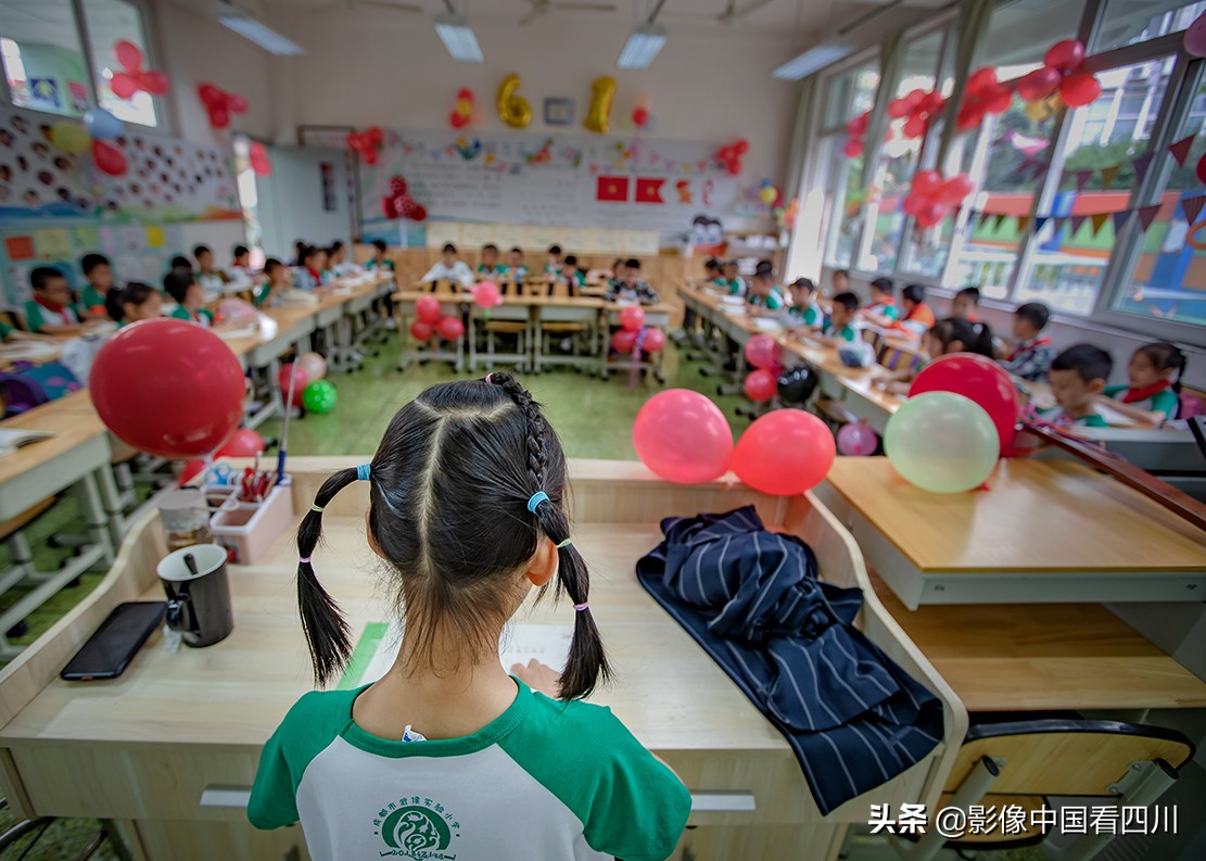 成都市西一路小学庆祝六一,彭山区实验小学六一庆典活动