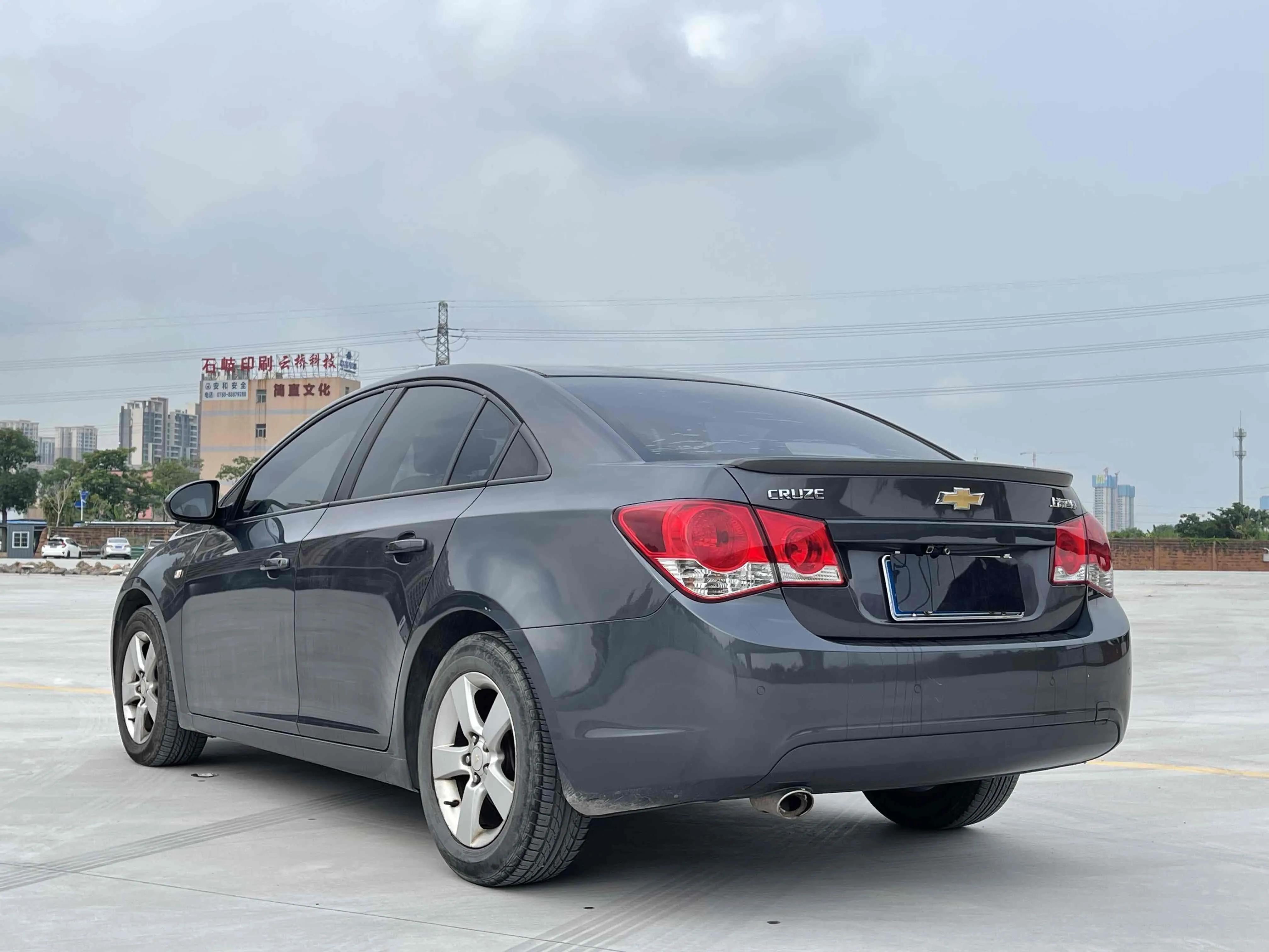 雪佛兰科鲁兹2009款1.6LSEAT图片欣赏