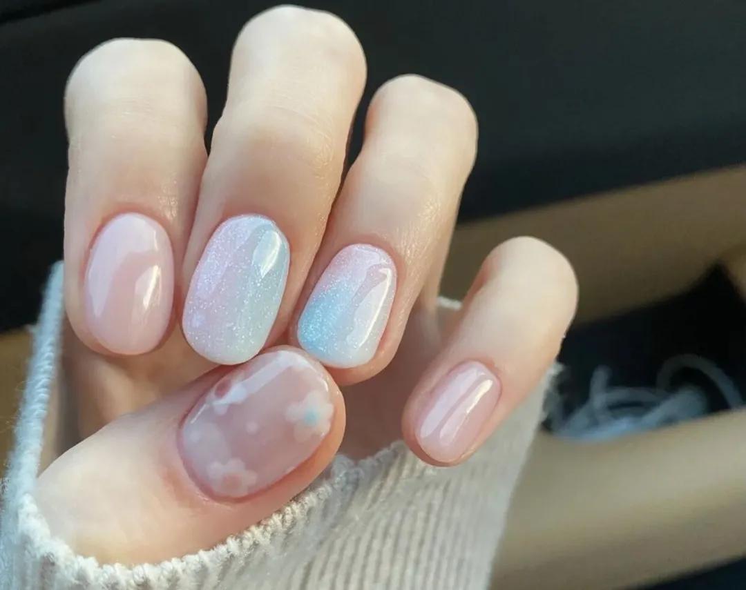 短甲美甲手绘简单款式,美甲小清新简约手绘图片