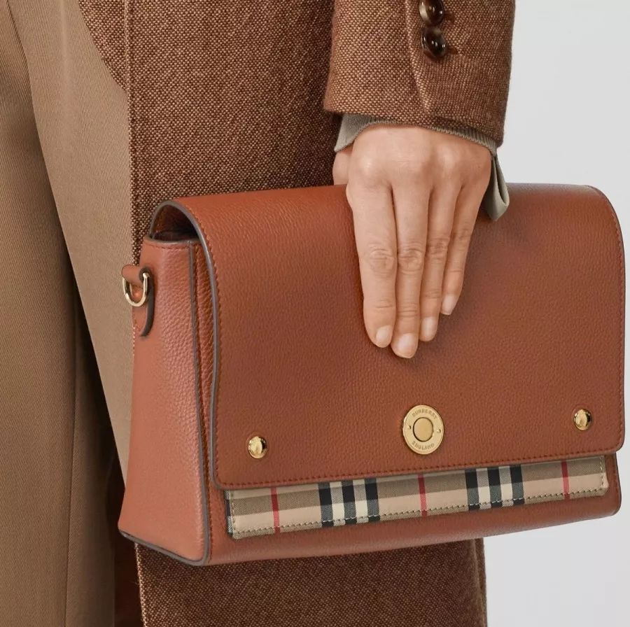 非诚勿扰成功牵手后送手表 (非诚勿扰牵手成功送名牌包包)