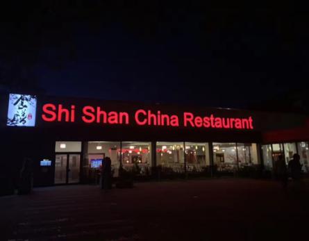 我用我自己挣的钱去旅游,拼搏四年去欧洲