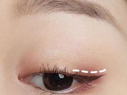 肿眼泡内双眼妆教程全包眼线,内双肿眼泡长睫毛怎么画眼妆