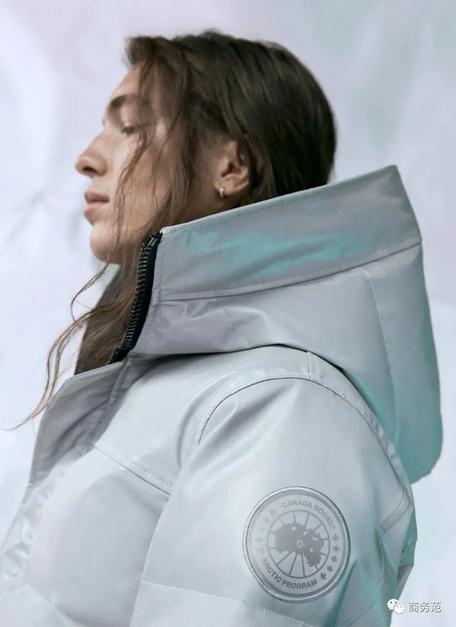 推荐几款最好看的羽绒服,冬天比较暖和的平价羽绒服品牌