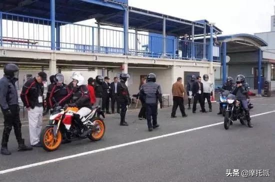 本田190暴风眼cb190r,本田暴风眼cb190r测评