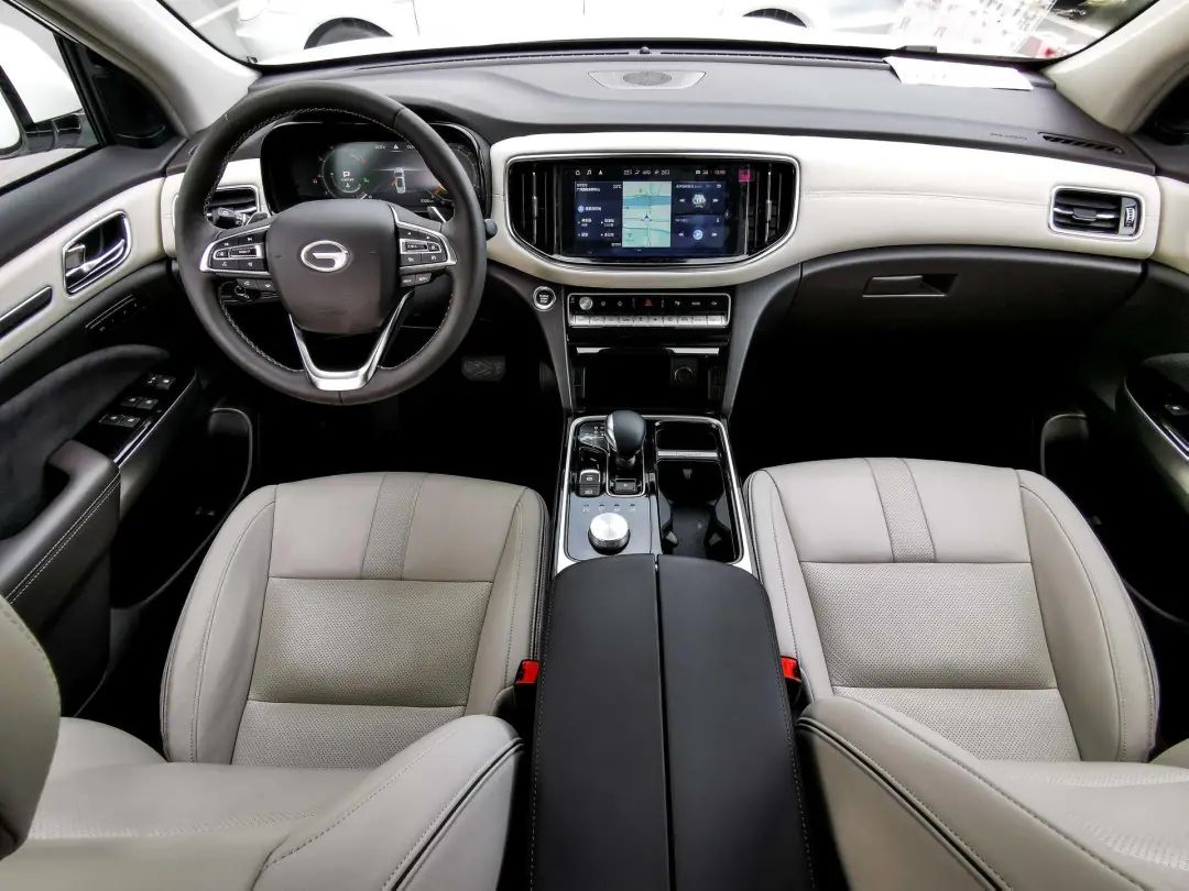 试驾传祺gs8最新款,最新款广汽传祺gs8试驾视频