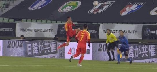 国足完败日本,国足0-3不敌韩国3个进球瞬间