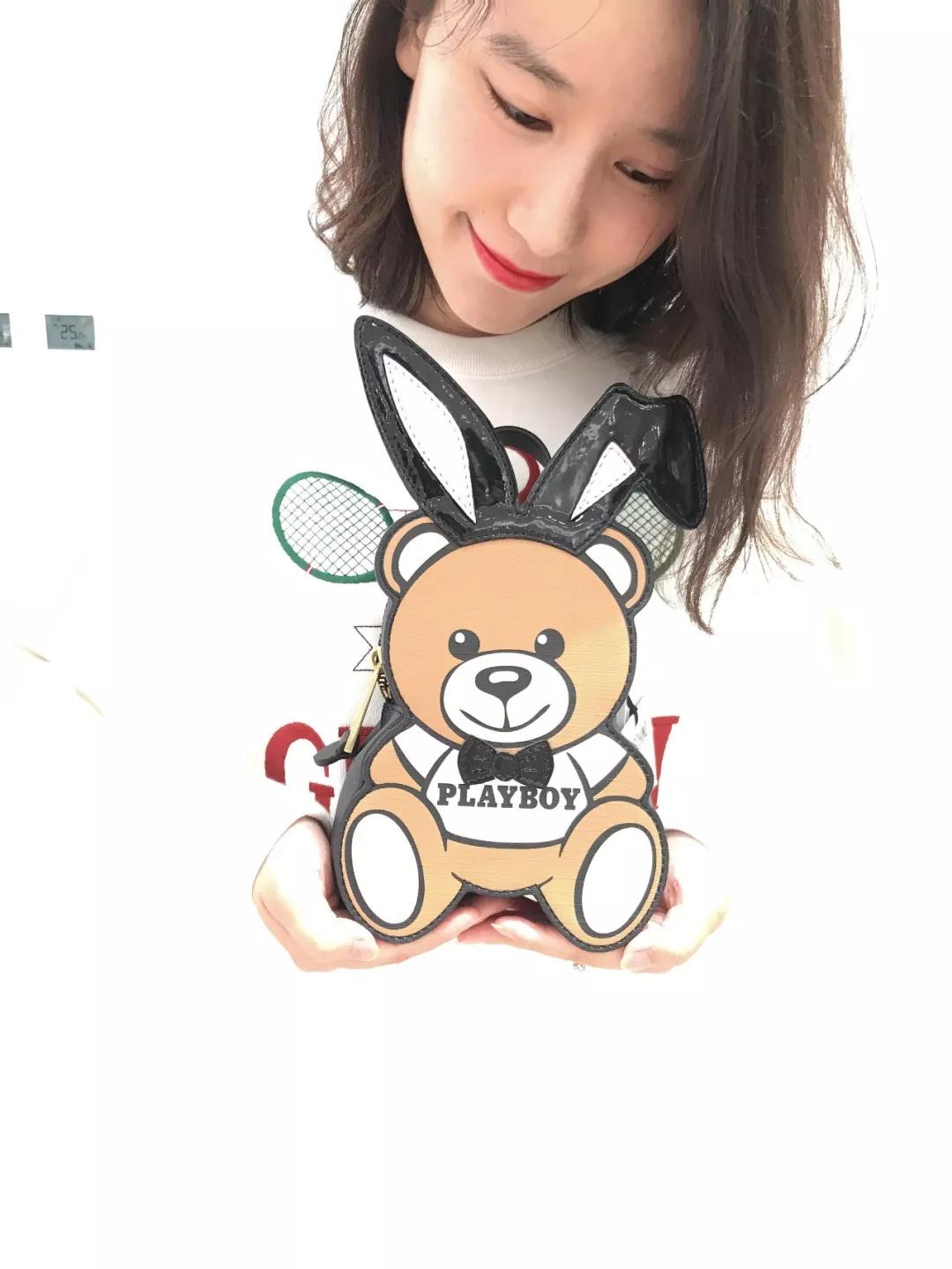 娜扎穿衣搭包包,30多个包包