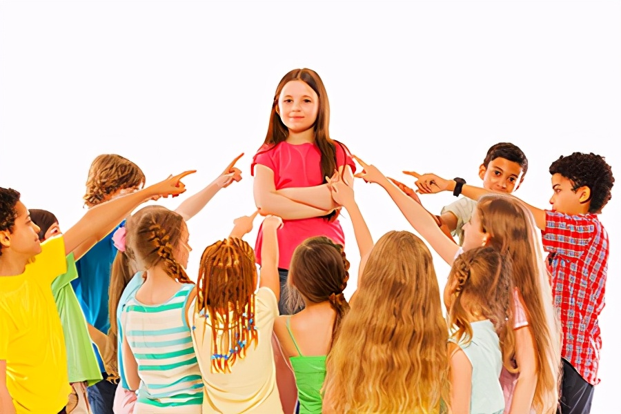 女儿容易哭怎么办,女儿总是哭哭啼啼