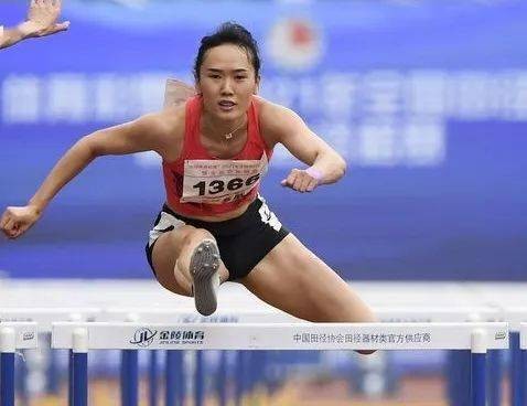 邓州一女孩为中国夺世界冠军,河南籍的世界女冠军