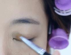 怎么画眼妆才不显脏,怎么防止眼妆花