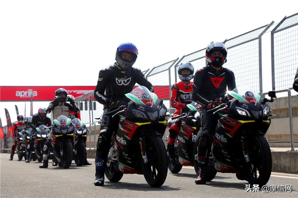 gpr250r赛道版值得购买吗,gpr250r运动版价格