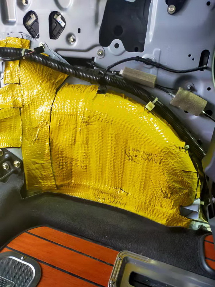 安静下来无锡祥兴本田奥德赛汽车隔音改装大白鲨