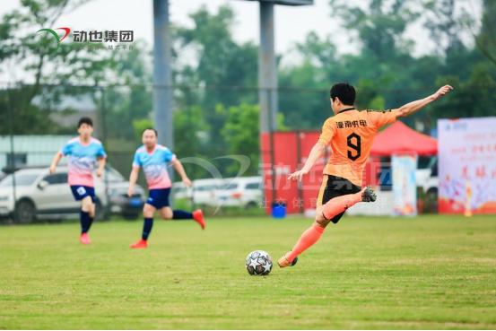 足球比赛的秘密,足球比赛重庆举行