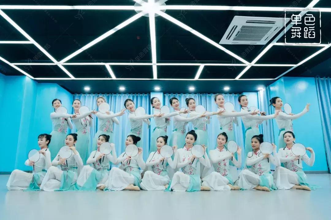 中国舞横追步怎么练习,中四步舞基本步教学口诀