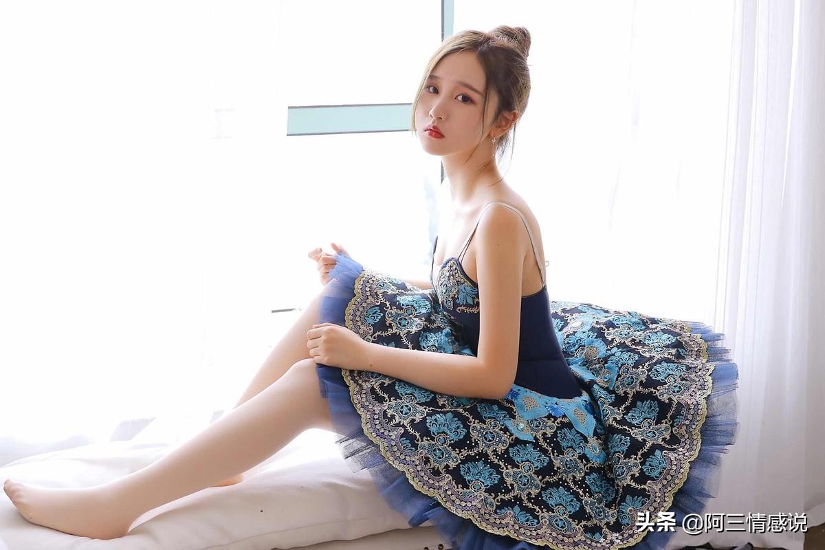 女朋友一点都不粘人什么情况,女朋友一点都不粘我怎么回事